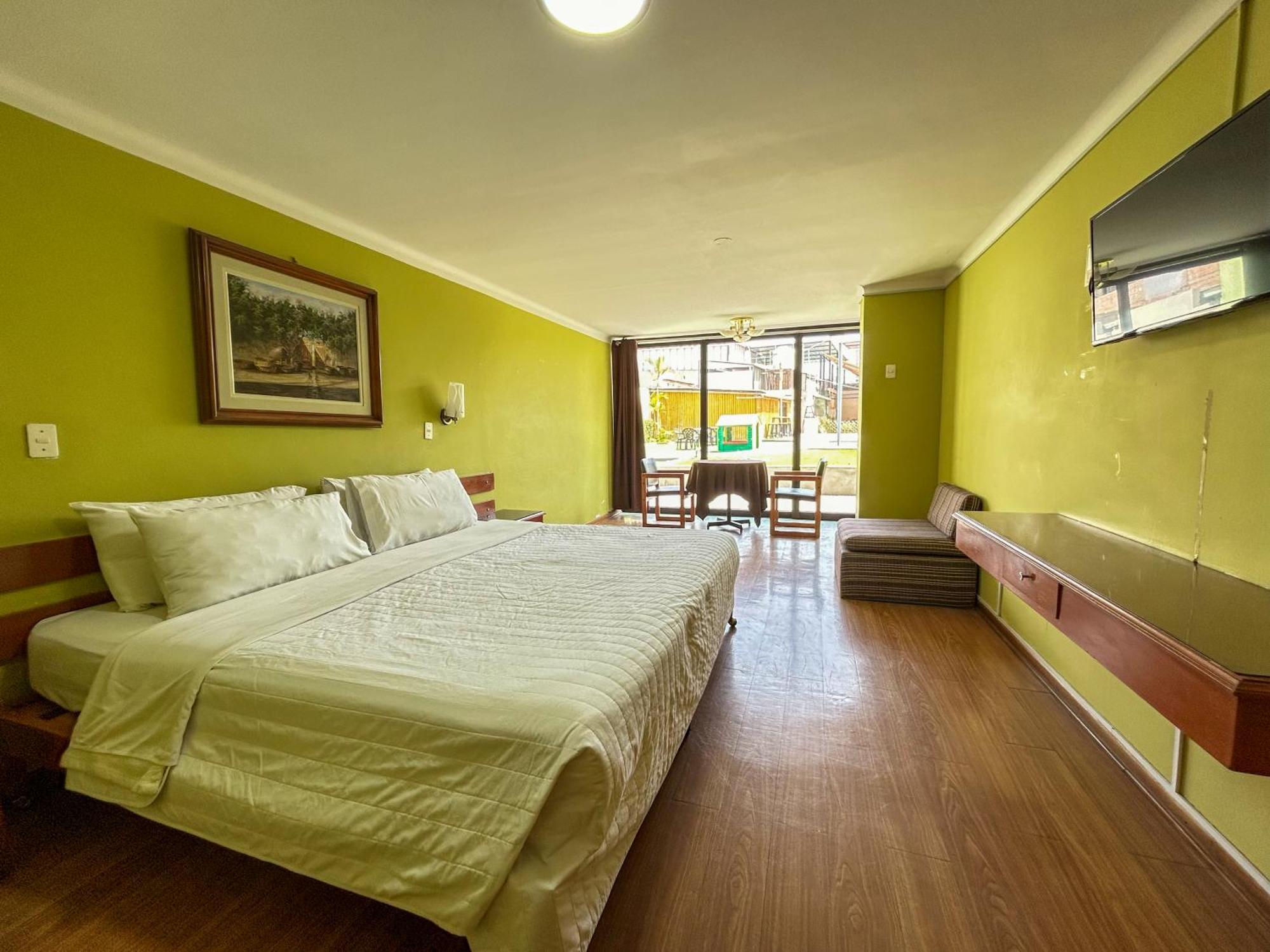 Holiday Suites Такна Номер фото
